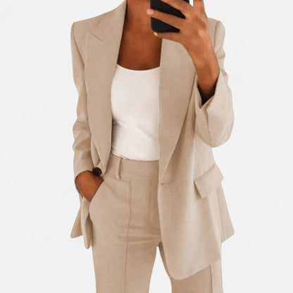 Old Monchester | Women’s Two-Piece Elegant Suit – Tailored Sophistication, Modern Feminine Power